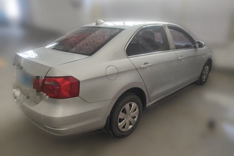 Used Volkswagen Jetta 2015 Value Edition 1.6L Manual Fashionable Style Rear Right 45 Deg