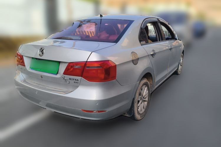 Used Volkswagen Jetta 2015 Value Edition 1.6L Manual Fashionable Style Rear Right 45 Deg