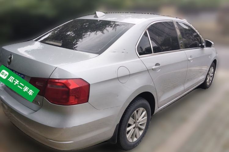 Used Volkswagen Jetta 2015 Zhuihui Edition 1.4L Manual Fashion Model Rear Right 45 Deg