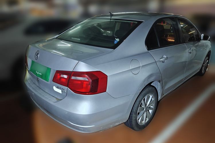Used Volkswagen Jetta 2015 Value Edition 1.6L Automatic Comfort Version Rear Right 45 Deg