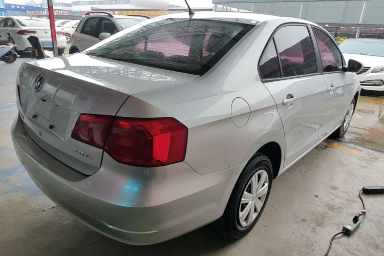 Used Volkswagen Jetta 2015 1.6L Manual Fashion Edition Rear Right 45 Deg