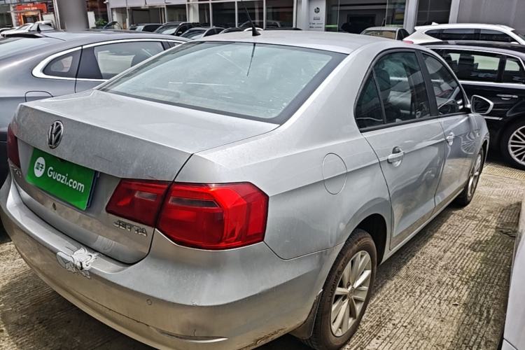 Used Volkswagen Jetta 2015 1.6L Manual Comfort Model Rear Right 45 Deg