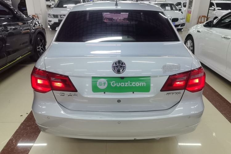 Used Volkswagen Jetta 2015 Value Edition 1.6L Automatic Comfort Version Rear