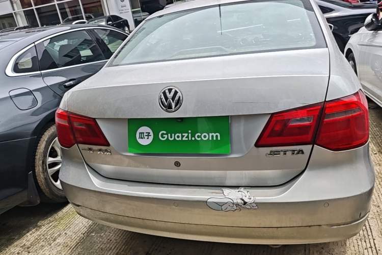 Used Volkswagen Jetta 2015 1.6L Manual Comfort Model Rear