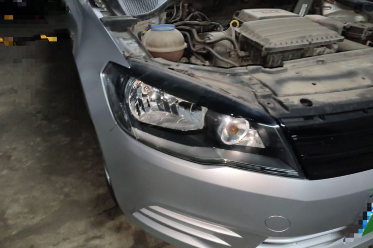Used Volkswagen Jetta 2015 Zhuihui Edition 1.4L Manual Fashion Model Right Front Headlight