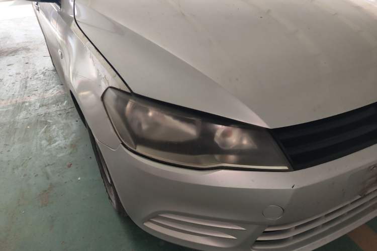 Used Volkswagen Jetta 2015 Zhuihui Edition 1.4L Manual Fashion Model Right Front Headlight