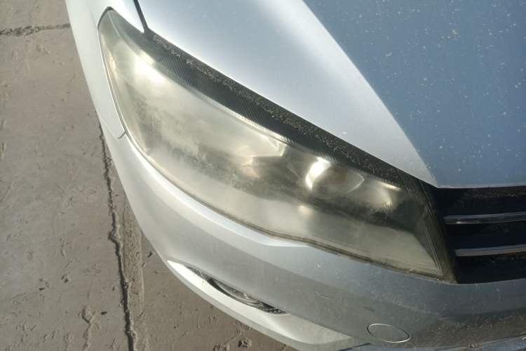 Used Volkswagen Jetta 2015 Zhihui Edition 1.4L Manual Comfort Model Right Front Headlight