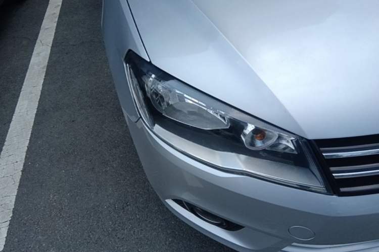 Used Volkswagen Jetta 2015 1.6L Manual Comfort Model Right Front Headlight