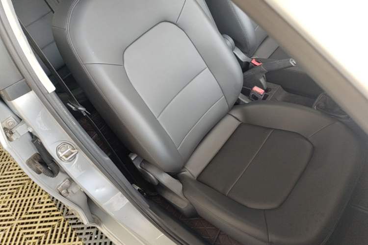 Used Volkswagen Jetta 2015 1.4L Manual Comfort Model Right Front Seat