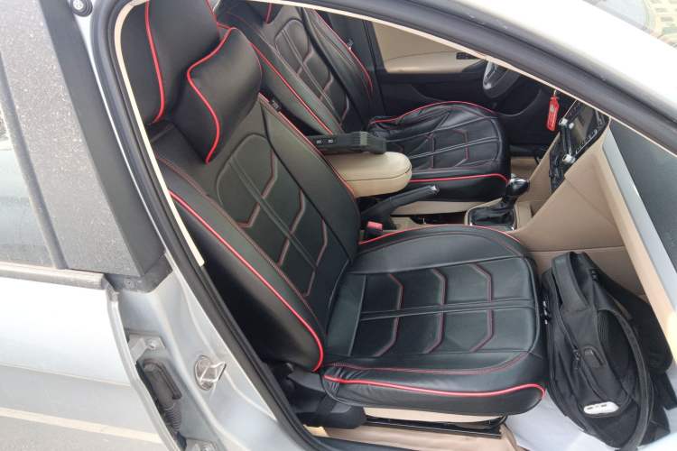 Used Volkswagen Jetta 2015 1.6L Automatic Comfort Model Right Front Seat