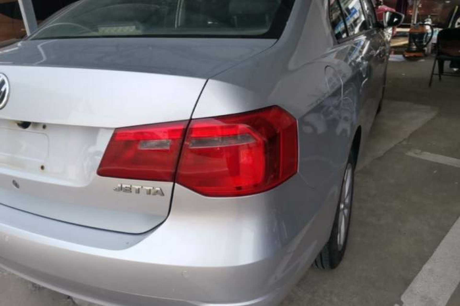 Used Volkswagen Jetta 2015 1.6L Automatic Comfort Model Right Rear Taillight