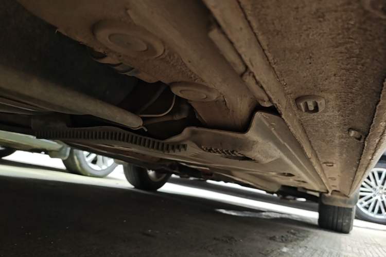 Used Volkswagen Jetta 2015 1.6L Manual Comfort Model Right Side Sill