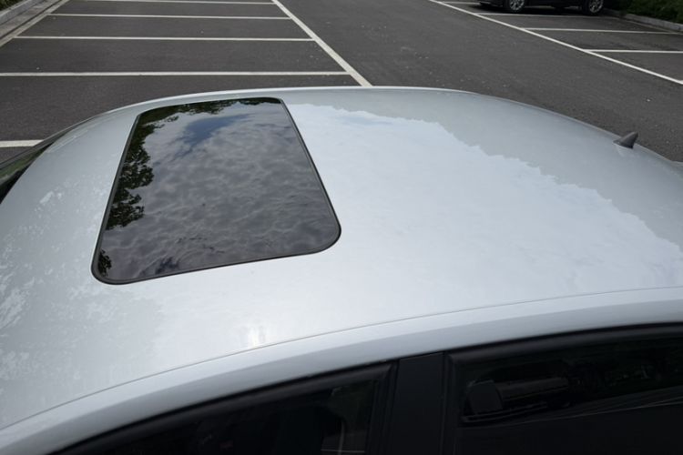 Used Volkswagen Jetta 2015 1.6L Automatic Comfort Model Roof