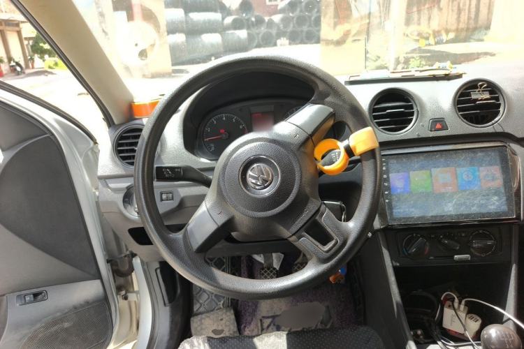 Used Volkswagen Jetta 2015 Value Edition 1.6L Manual Fashionable Style Steering Wheel