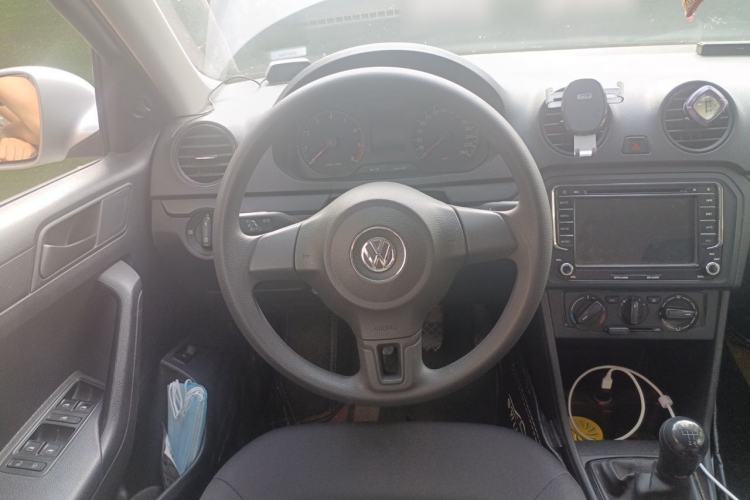 Used Volkswagen Jetta 2015 1.6L Manual Fashion Edition Steering Wheel