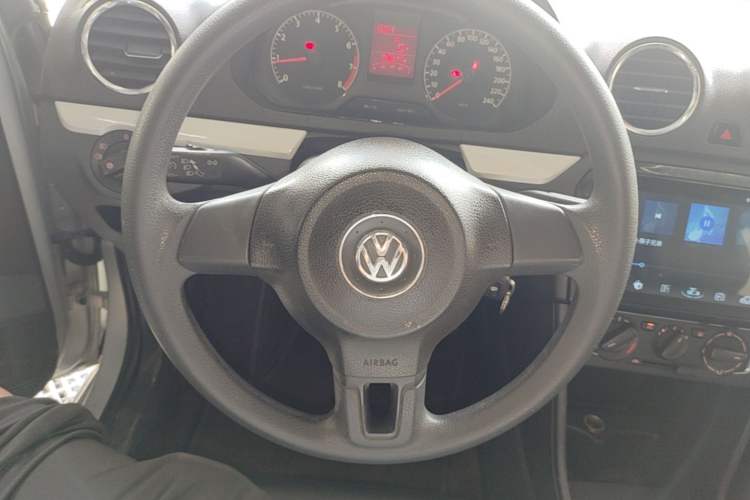 Used Volkswagen Jetta 2015 1.4L Manual Comfort Model Steering Wheel