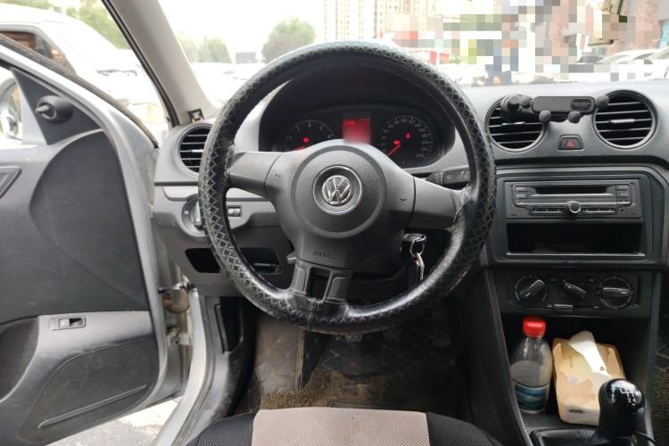 Used Volkswagen Jetta 2015 Value Edition 1.6L Manual Fashionable Style Steering Wheel