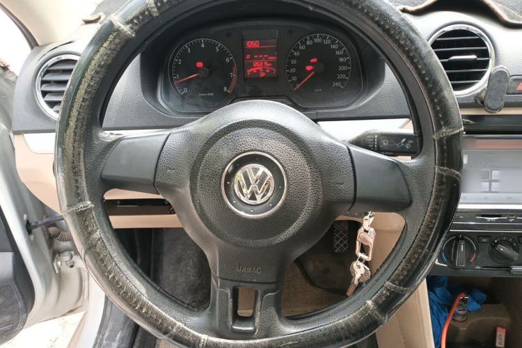 Used Volkswagen Jetta 2015 1.4L Manual Comfort Model Steering Wheel