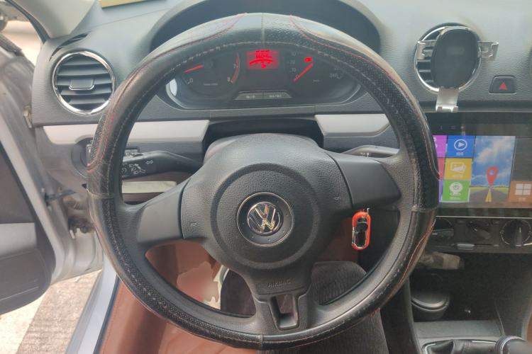 Used Volkswagen Jetta 2015 1.6L Manual Comfort Model Steering Wheel