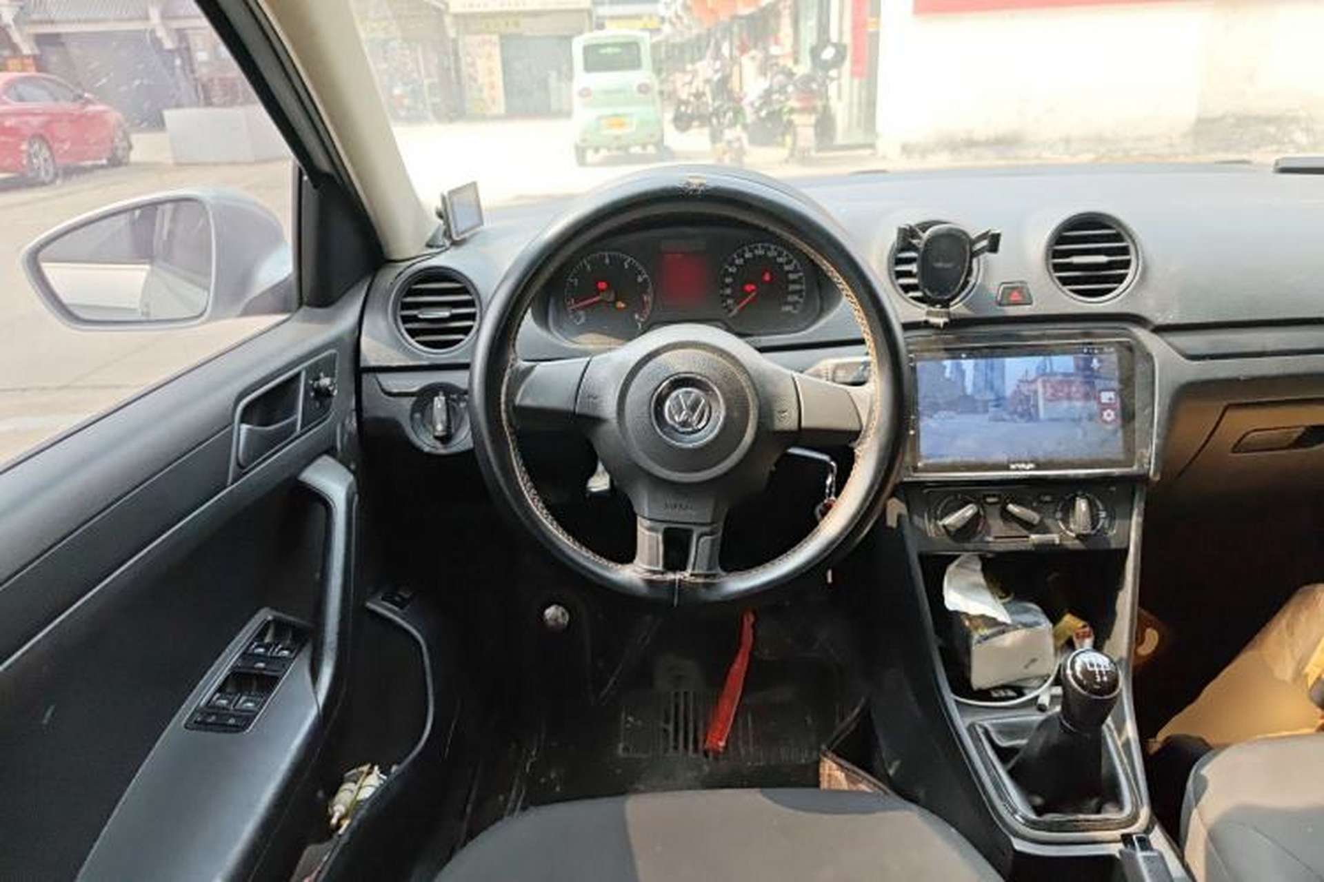 Used Volkswagen Jetta 2015 Value Edition 1.6L Manual Fashionable Style Steering Wheel