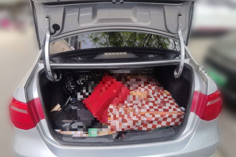 Used Volkswagen Jetta 2015 Zhuihui Edition 1.4L Manual Fashion Model Trunk