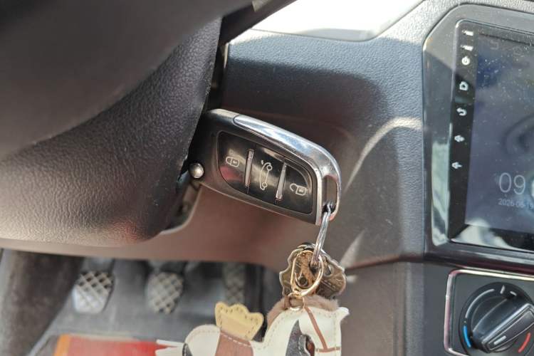 Used Volkswagen Jetta 2015 1.6L Manual Comfort Model Vehicle Key