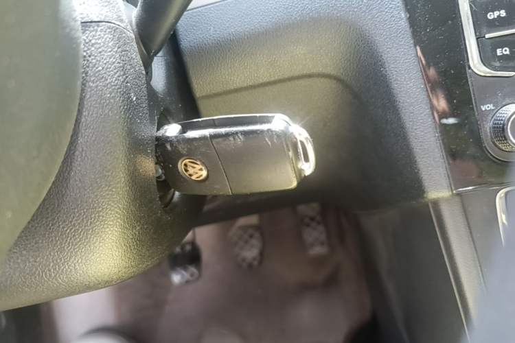 Used Volkswagen Jetta 2015 1.6L Manual Comfort Model Vehicle Key