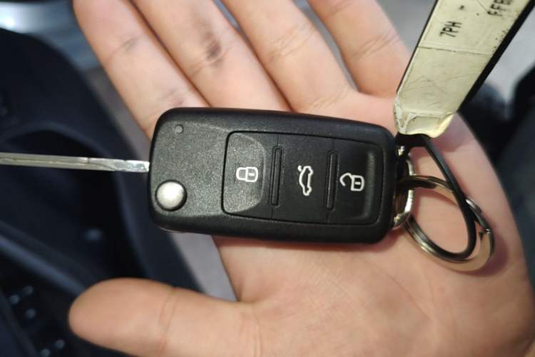 Used Volkswagen Jetta 2015 1.6L Automatic Comfort Model Vehicle Key