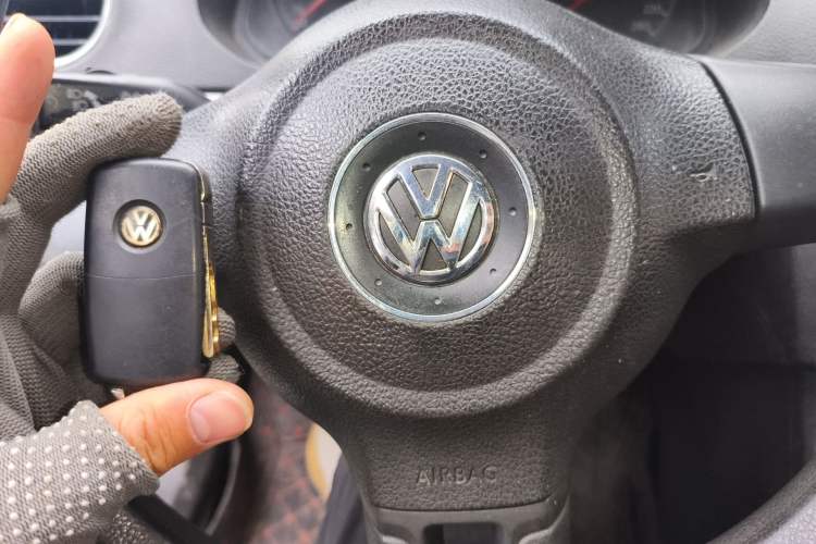 Used Volkswagen Jetta 2015 Zhuihui Edition 1.6L Manual Comfort Model Vehicle Key
