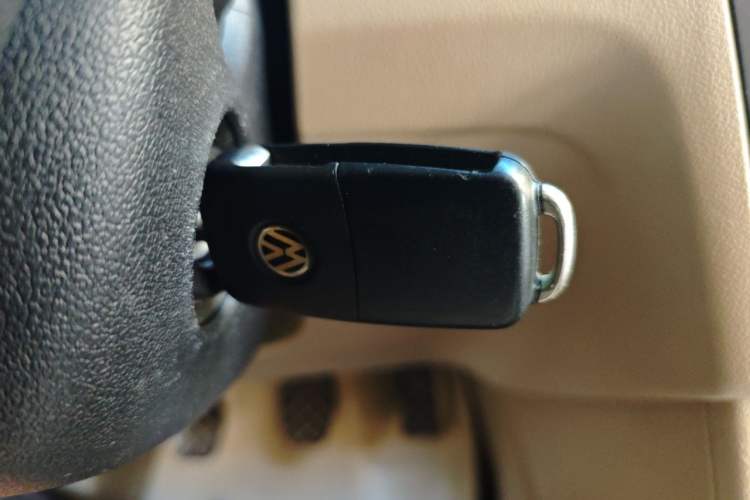 Used Volkswagen Jetta 2015 1.6L Manual Comfort Model Vehicle Key
