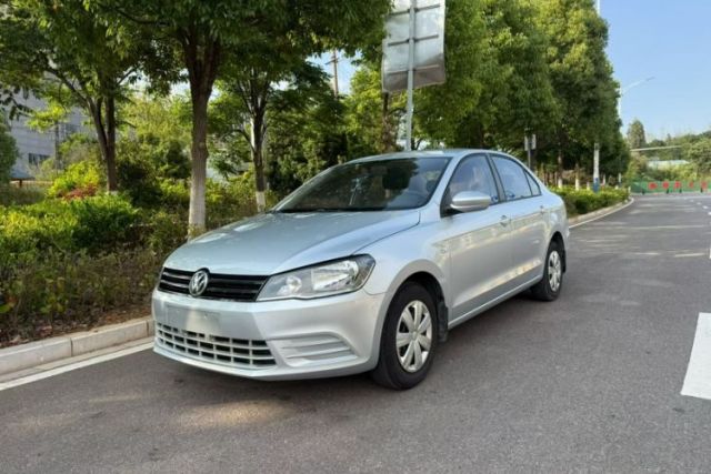 Used Volkswagen Jetta 2015 Value Edition 1.6L Manual Fashionable Style