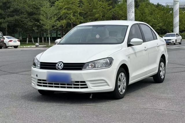 Used Volkswagen Jetta 2015 1.4L Manual Fashion Model