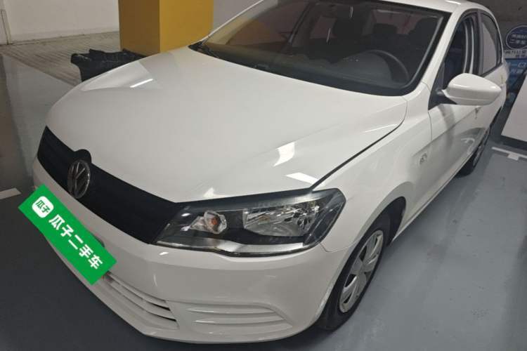 Used Volkswagen Jetta 2015 1.6L Manual Fashion Edition Guazi used car, China used car export, Used car for sale, Used  cars, Cheapest cars for sale