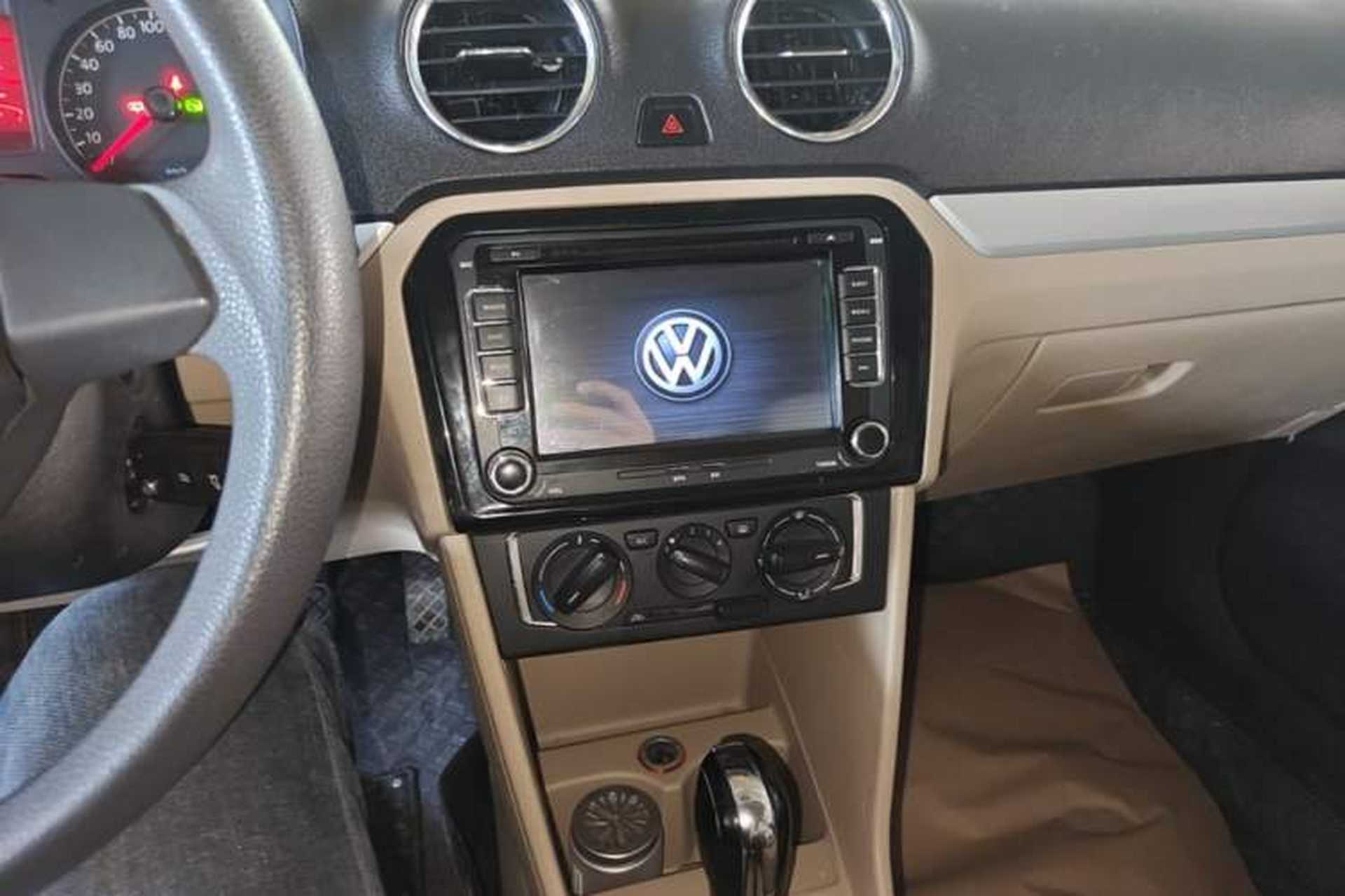 Used Volkswagen Jetta 2015 1.6L Automatic Comfort Model Audio And AC Panel