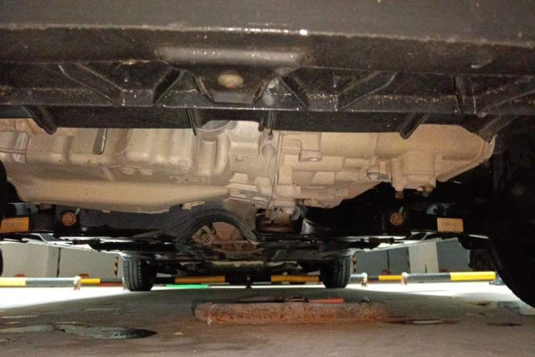 Used Volkswagen Jetta 2015 1.6L Manual Fashion Edition Chassis Front