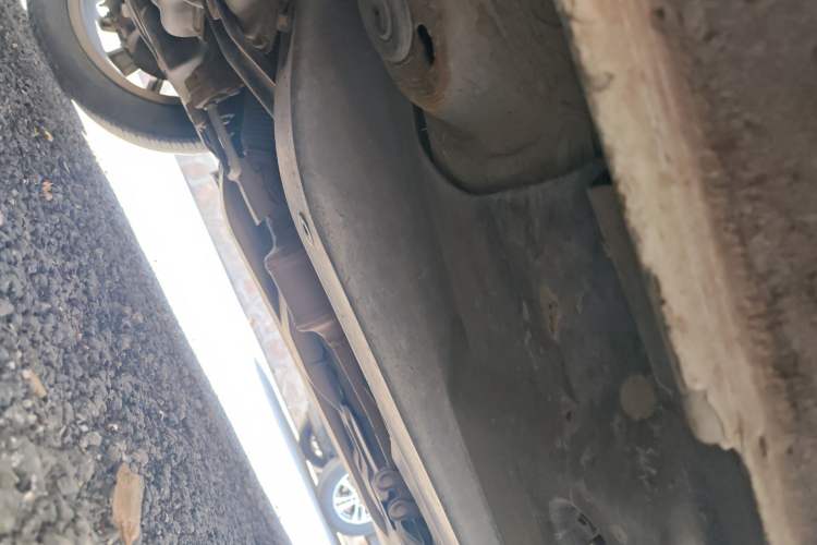Used Volkswagen Jetta 2015 1.6L Manual Comfort Model Chassis Front Left