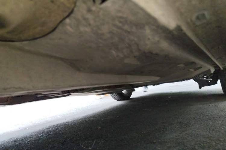 Used Volkswagen Jetta 2015 1.6L Manual Comfort Model Chassis Front Left