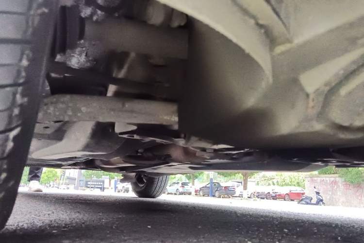 Used Volkswagen Jetta 2015 1.6L Automatic Fashion Model Chassis Front Right
