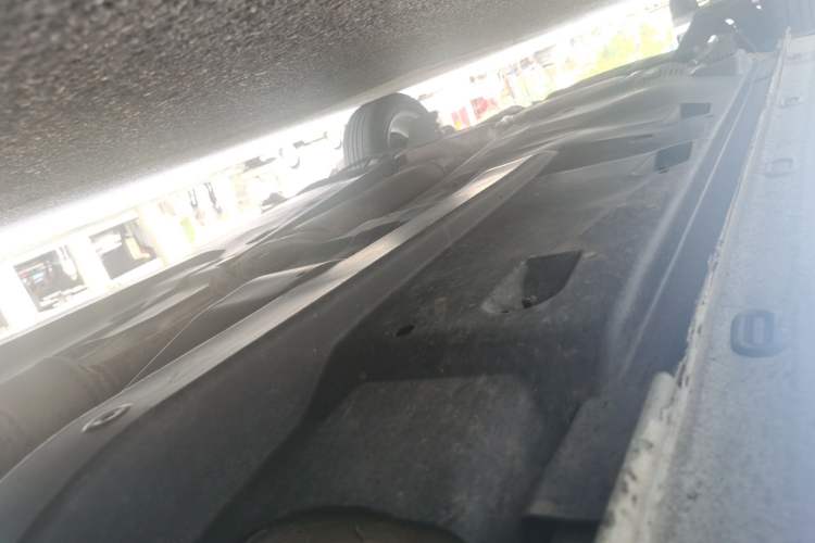 Used Volkswagen Jetta 2015 1.4L Manual Comfort Model Chassis Front Right