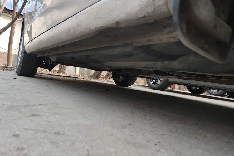 Used Volkswagen Jetta 2015 1.4L Manual Comfort Model Chassis Front Right