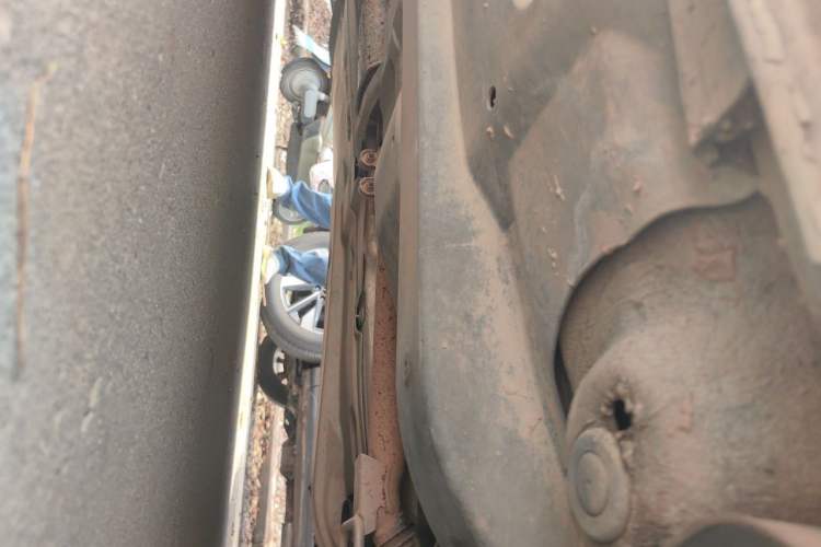 Used Volkswagen Jetta 2015 1.6L Manual Comfort Model Chassis Front Right