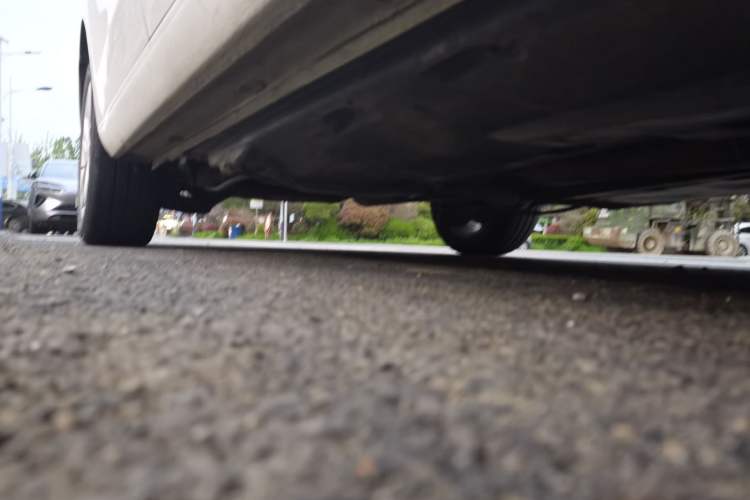 Used Volkswagen Jetta 2015 1.6L Automatic Luxury Model Chassis Front Right