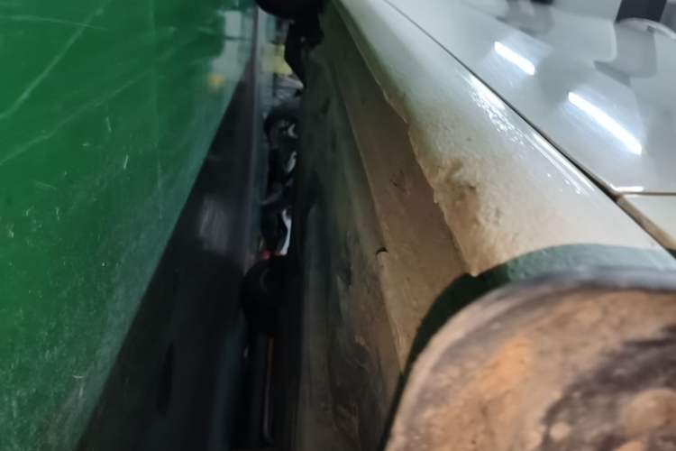 Used Volkswagen Jetta 2015 1.6L Manual Comfort Model Chassis Front Right