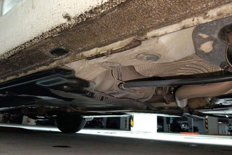 Used Volkswagen Jetta 2015 1.6L Manual Fashion Edition Chassis Rear Left
