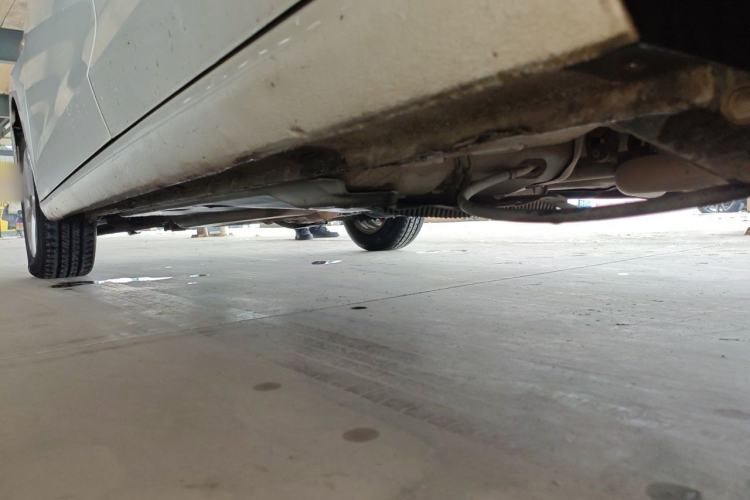 Used Volkswagen Jetta 2015 Zhuihui Edition 1.4L Manual Fashion Model Chassis Rear Left