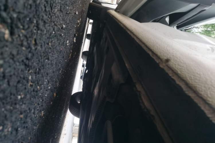 Used Volkswagen Jetta 2015 1.6L Automatic Comfort Model Chassis Rear Left