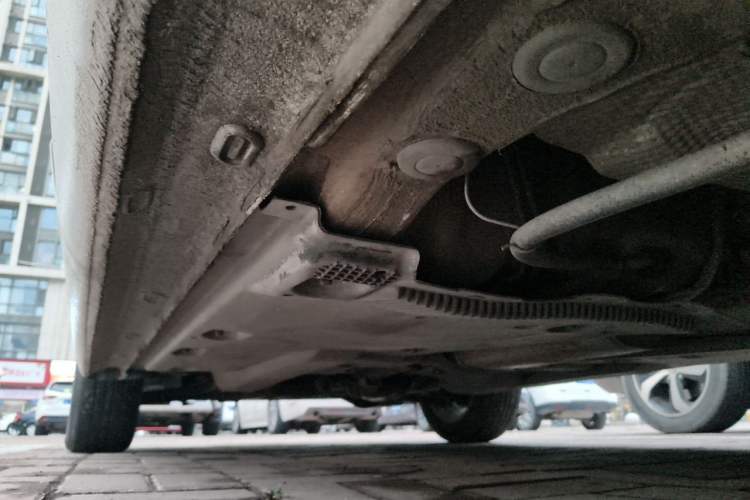 Used Volkswagen Jetta 2015 1.6L Manual Comfort Model Chassis Rear Left