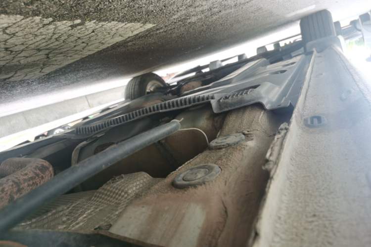 Used Volkswagen Jetta 2015 1.4L Manual Comfort Model Chassis Rear Left