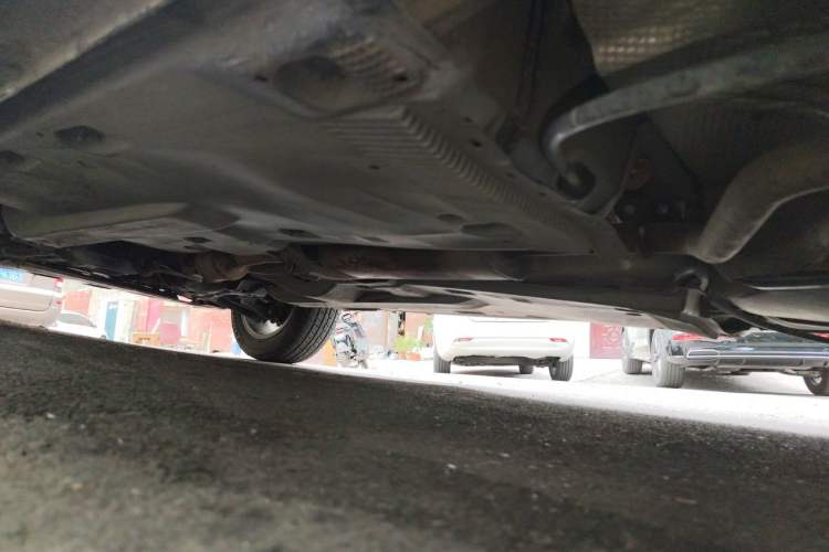 Used Volkswagen Jetta 2015 1.6L Manual Comfort Model Chassis Rear Left