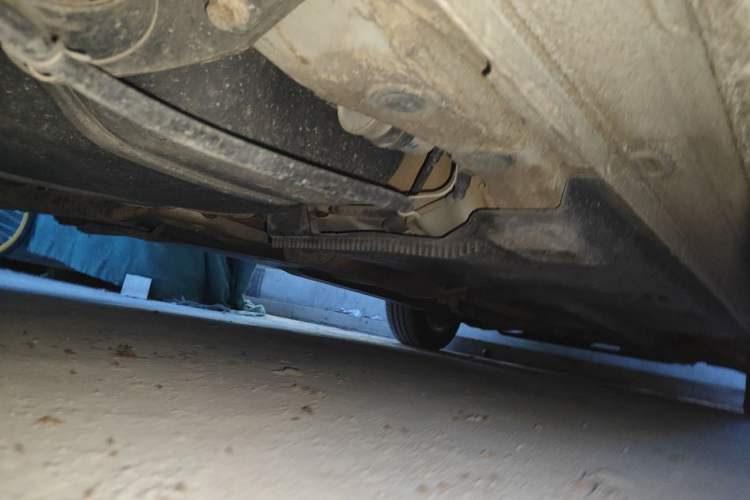 Used Volkswagen Jetta 2015 1.6L Manual Comfort Model Chassis Rear Right